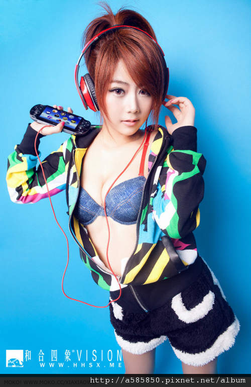  Xia Xiaowei sweet land Mario sister 24 