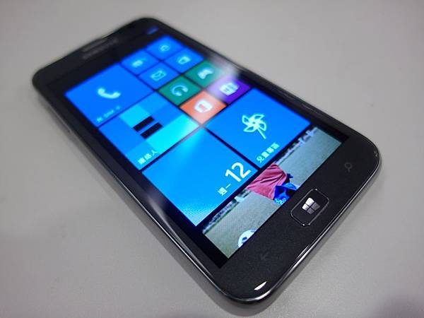 【逆襲】WP 8 的新挑戰者～Samsung ATIV S