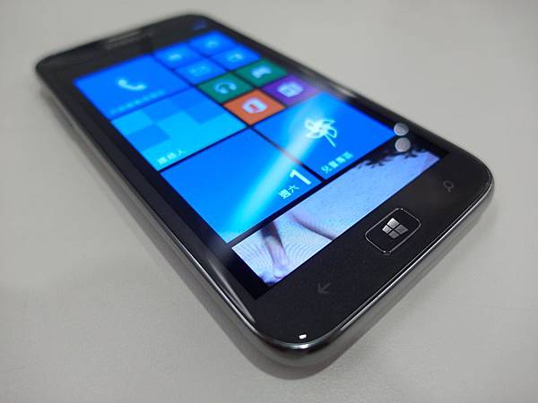 【逆襲】WP 8 的新挑戰者～Samsung ATIV S