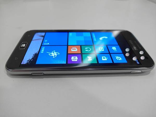 【逆襲】WP 8 的新挑戰者～Samsung ATIV S