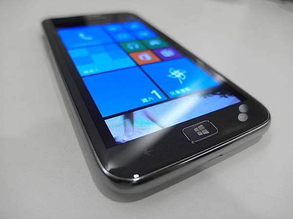 【逆襲】WP 8 的新挑戰者～Samsung ATIV S