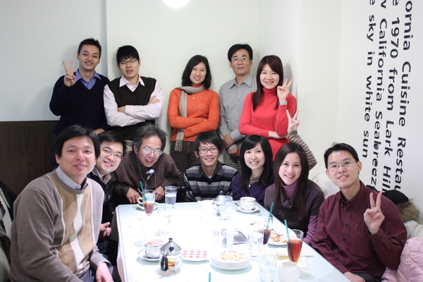 最美好的一張合照，竟然缺一隻