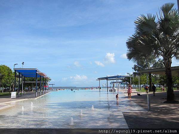 3-002-藍天相伴的鹽水湖