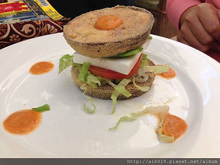 IMG_4106.jpg IMG_4106.jpg