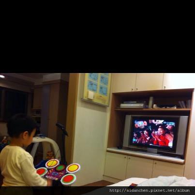 532474_443224339076257_1243678663_n