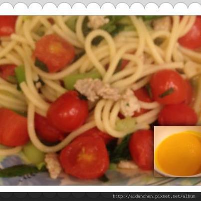 62100_443150032417021_2025015077_n