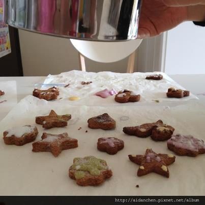 546865_439634539435237_650933332_n