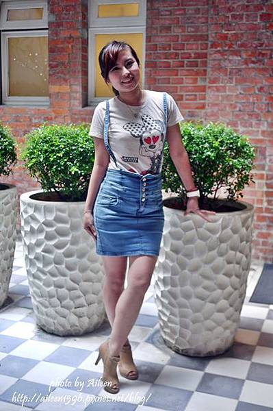 P1560837 P1560837