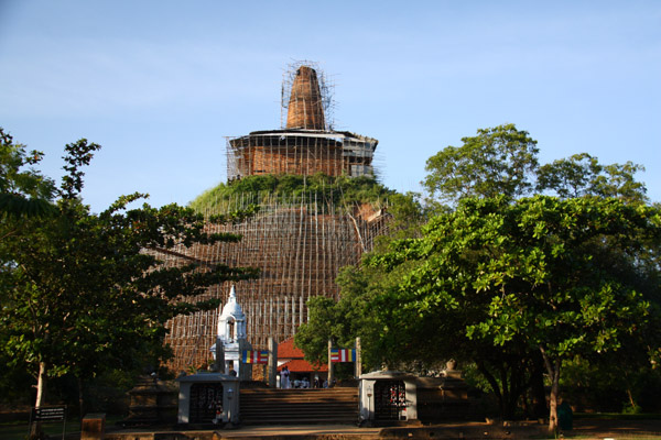 阿布哈亞吉利亞佛塔(Abhayagiriya)