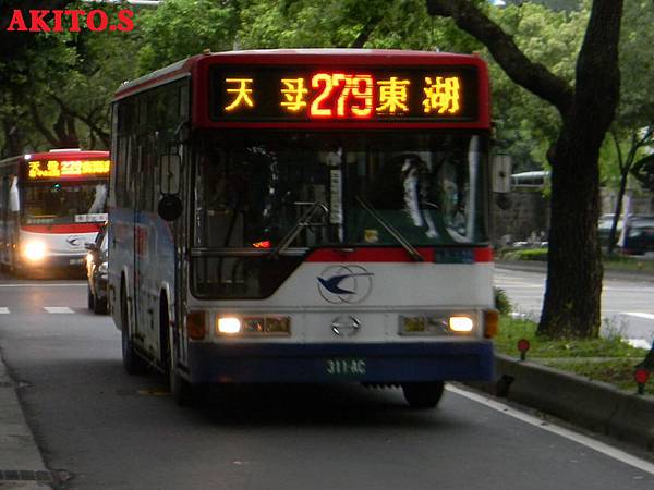 279路  311-AC