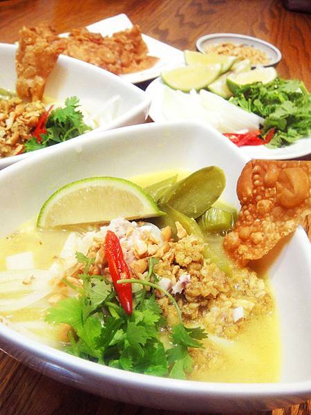 緬甸魚湯粿條Fish Soup With Rice Noodles, Burmese cuisine