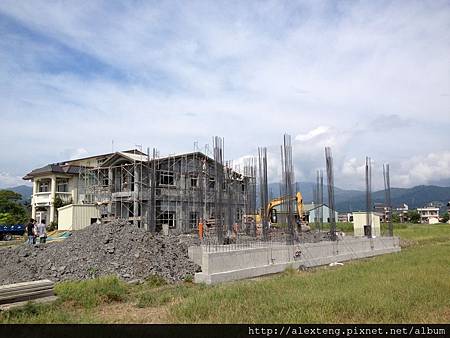 LV Construction I (60)