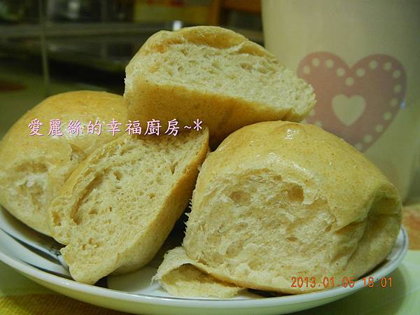 奶油乳酪小餐包 (4) 奶油乳酪小餐包 (4)