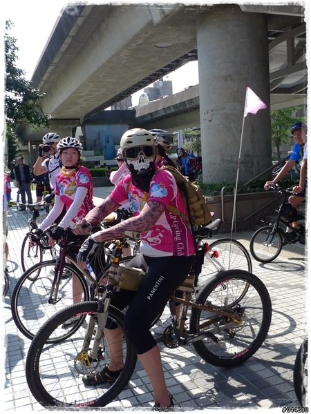 一路靠北騎 一路靠北騎