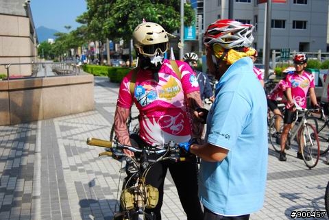 一路靠北騎 一路靠北騎