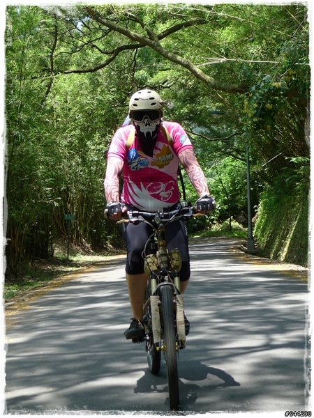 一路靠北騎 一路靠北騎