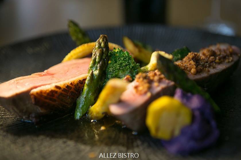 ALLEZ BISTRO 嫩煎鴨胸左季節時蔬