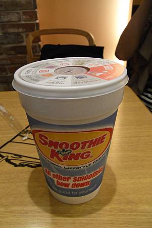 SMOOTHIE KING - 超級草莓思慕雪 - ₩5500 SMOOTHIE KING - 超級草莓思慕雪 - ₩5500