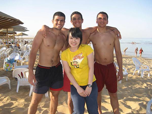 短褲三兄弟.jpg 短褲三兄弟.jpg