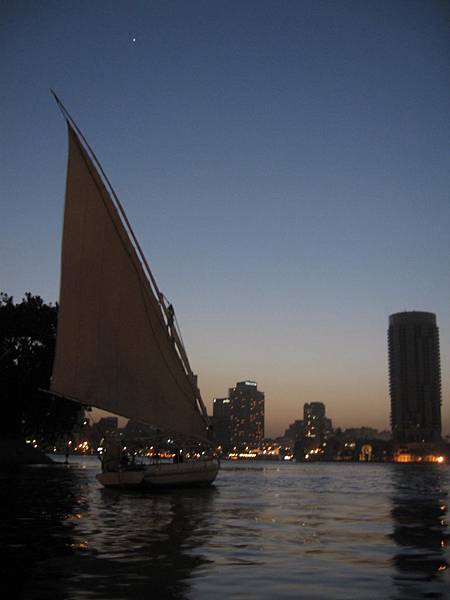 晚霞風帆船.JPG 晚霞風帆船.JPG