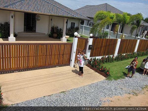 IMG_5037.JPG IMG_5037.JPG