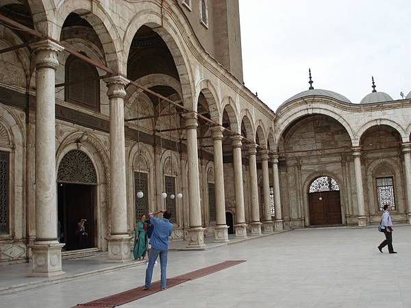 中庭-3.JPG 中庭-3.JPG