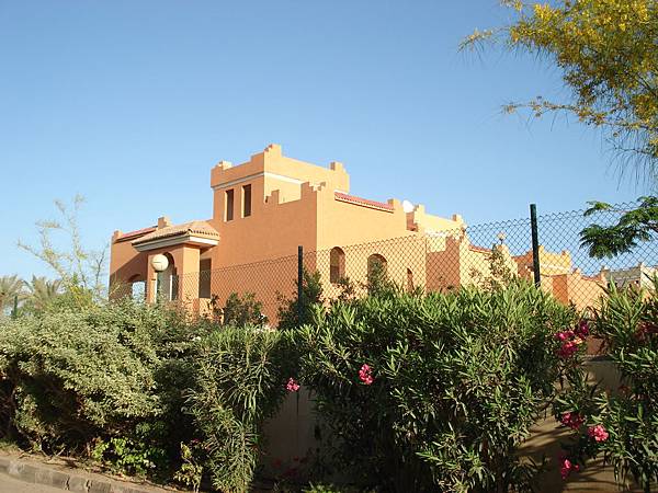 臨海的別墅區.JPG 臨海的別墅區.JPG