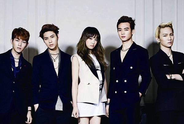 130424 High Cut vol_100 vic SHINee d 130424 High Cut vol_100 vic SHINee d