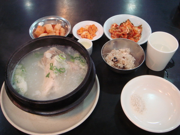 百濟蔘雞湯 百濟蔘雞湯
