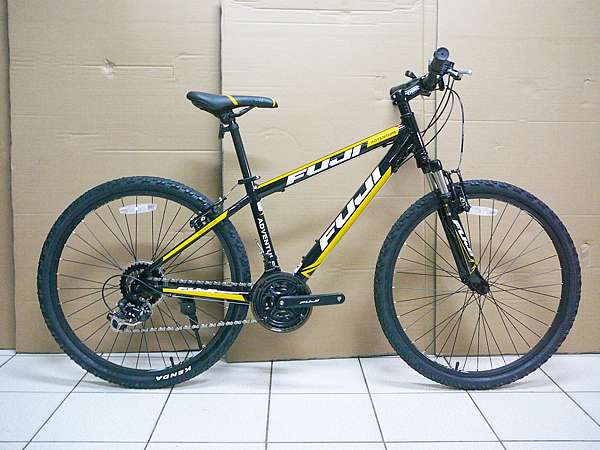 fuji adventure mountain bike