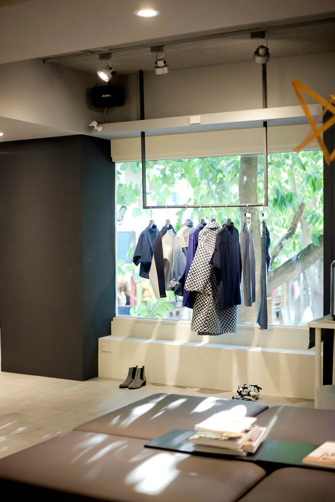 0925_1881.jpg 0925_1881.jpg