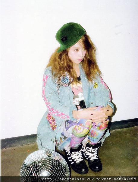 snsd yoona i got a boy album scans (7)