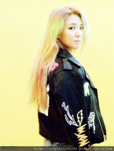 snsd hyoyeon i got a boy album scans (22)