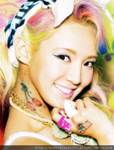 snsd hyoyeon i got a boy album scans (20)