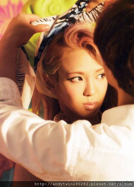 snsd hyoyeon i got a boy album scans (8)