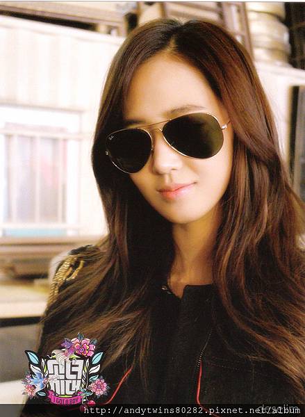 snsd yuri i got a boy post card (9)