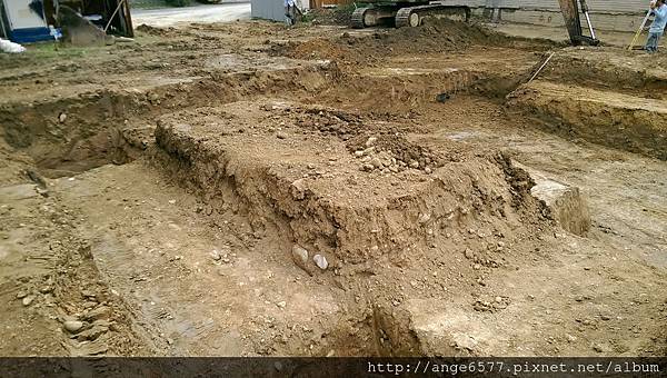 大坪頂鋼構屋地基施作 (2).jpg