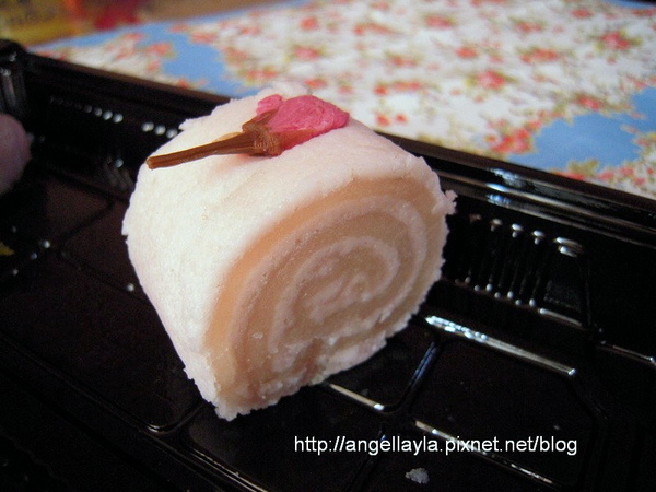 偽瑞士卷的八重櫻捲