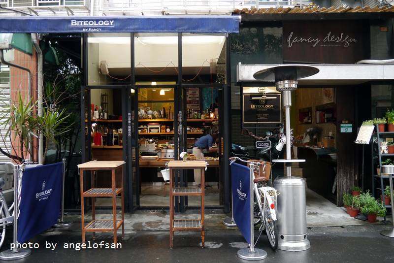 P1210885.JPG P1210885.JPG