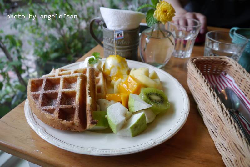 P1240432.JPG P1240432.JPG