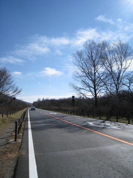 沒有公車上來，也沒有公車下來。