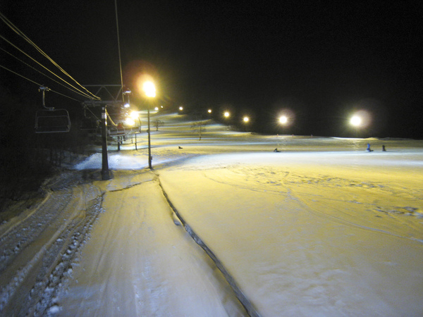 滑雪場夜景