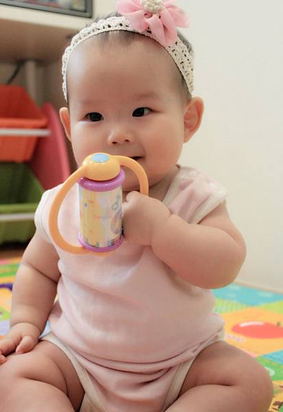 【1岁8个月】杨咩咩的英语发展记录。用钱换