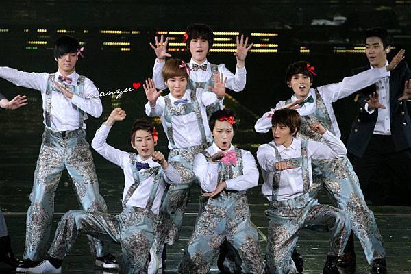 120205-16.jpg 120205-16.jpg