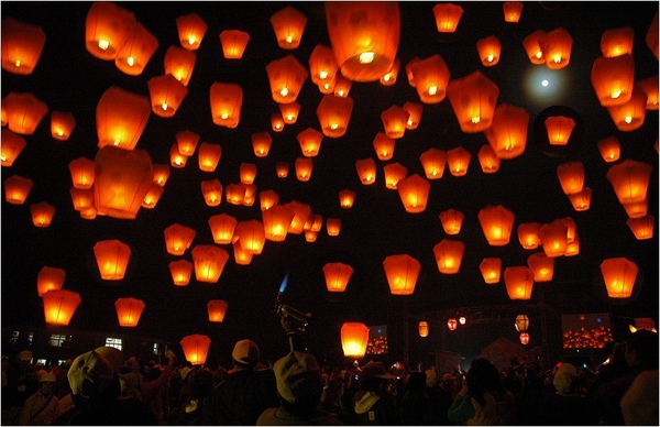 天燈.jpg 天燈.jpg