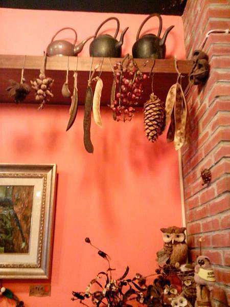 198001_559320140752122_373879951_n