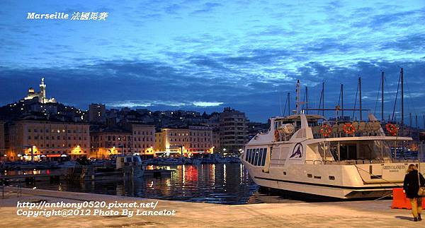 nEO_IMG_IMG_52211 nEO_IMG_IMG_52211