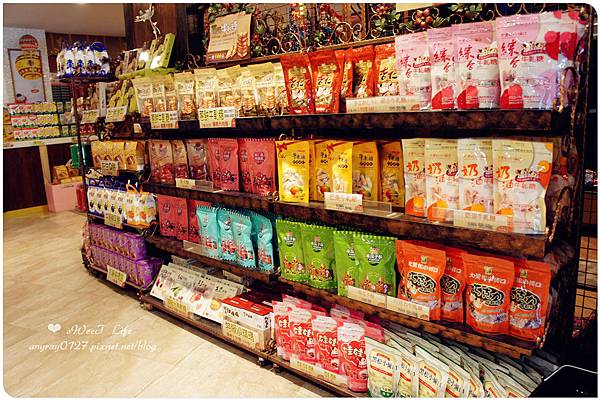 南投-大黑松小倆口元首館 (1).JPG 南投-大黑松小倆口元首館 (1).JPG