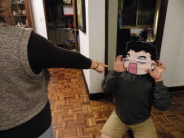 12-6-2.JPG 12-6-2.JPG