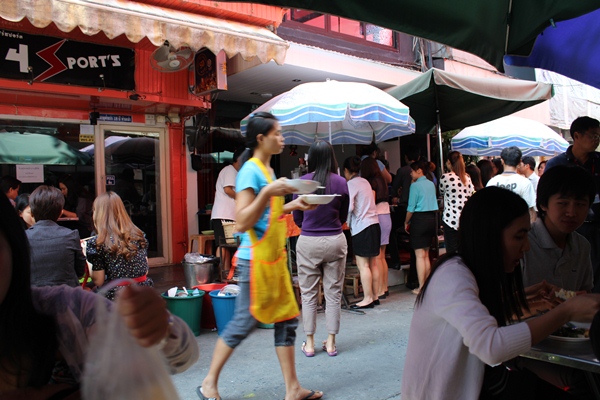 路邊自助餐 路邊自助餐